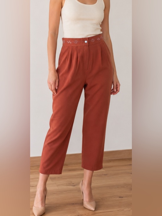 Source Unknown Pants - Vintage Embroidered Pleated Trousers Cropped Straight Leg Terracotta Size Medium